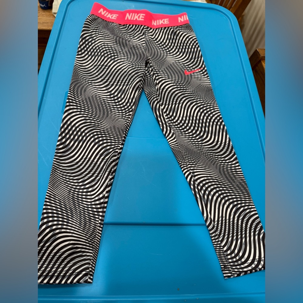 Girls Nike active wear.
